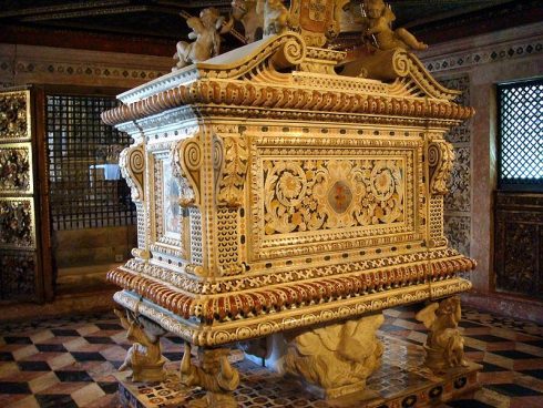 Tomb of Blessed Joanna of Portugal at the Dominican convent of Aveiro, Portugal