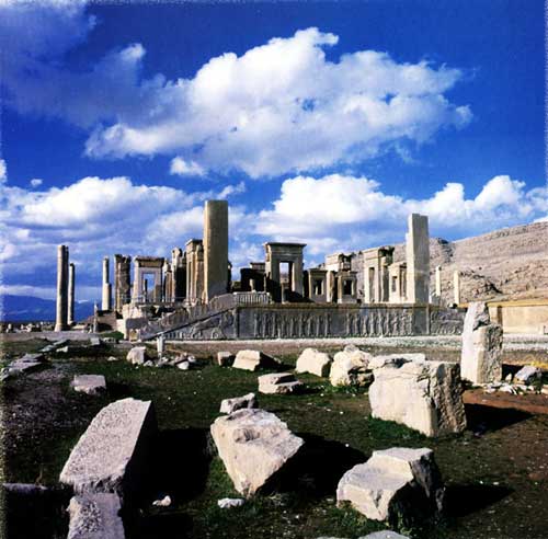 http://fr.wikipedia.org/wiki/Fichier:Persepolis_iran.jpg