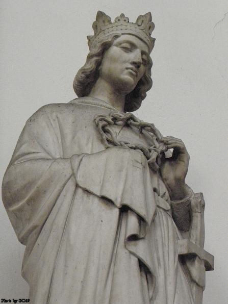 Statue of St. Louis IX in Notre Dame Church of St-Vincent de Lyon