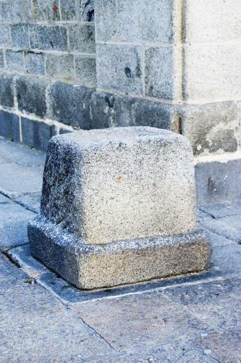 This is the stone that St. Teresa sat on, waiting for King Philip II. This stone, generally goes unnoticed, is on the front left corner of El Escorial.