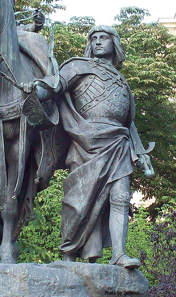 Broze statue of Gonzalo Fernández de Córdoba (1453–1515). Detail of the Monument to Isabella of Castile, the Catholic, at Paseo de la Castellana in Madrid, by Manuel Oms y Canet.